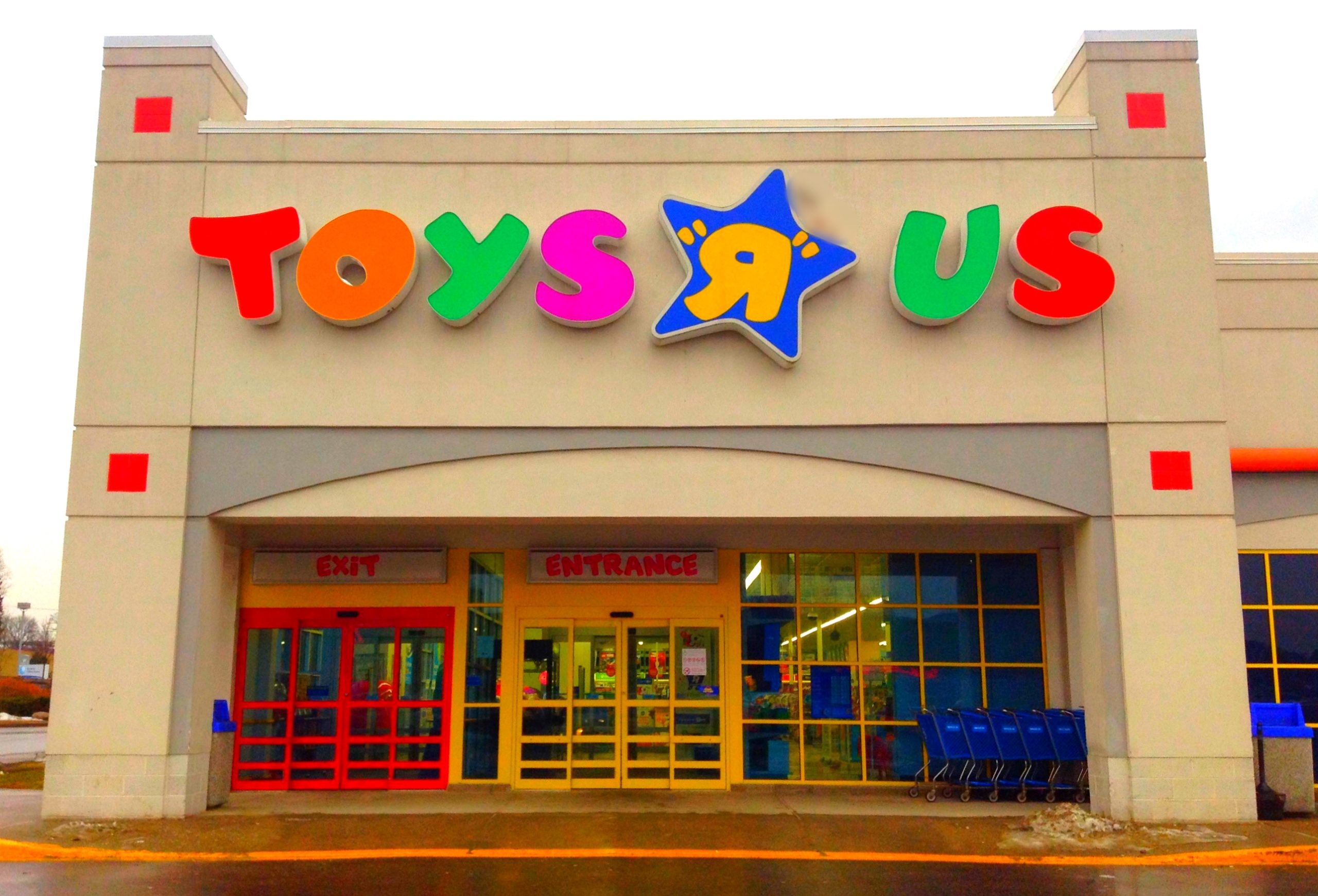 Facade of a Toys R Us store.